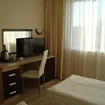 호텔 Astra 2*