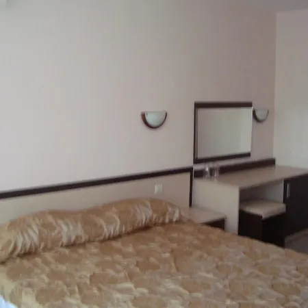 Hotel Astra Ravda