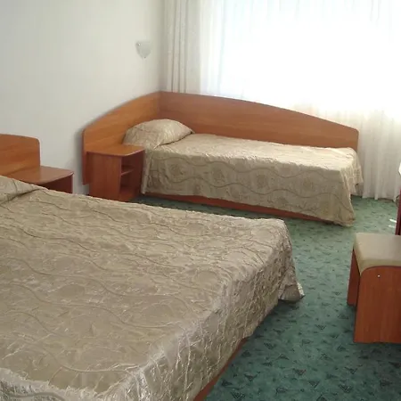 Astra Hotel 2*
