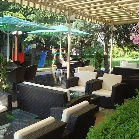 Astra Hotel 2*