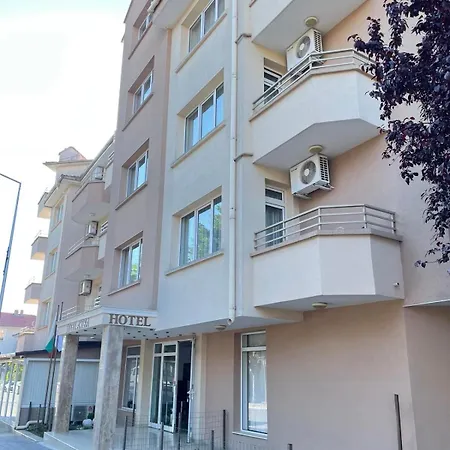 Szálloda Astra Ravda