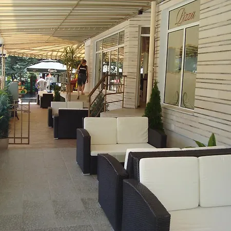 Hotel Astra Ravda