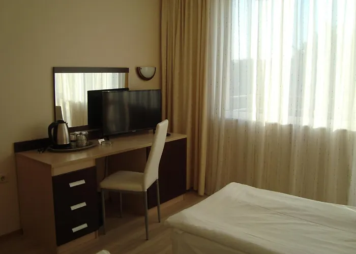 Ξενοδοχείο Astra 2*