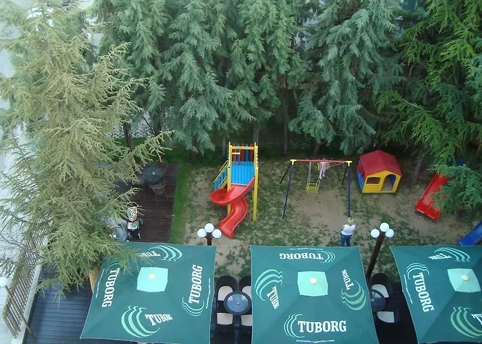 Ξενοδοχείο Astra Ράβντα