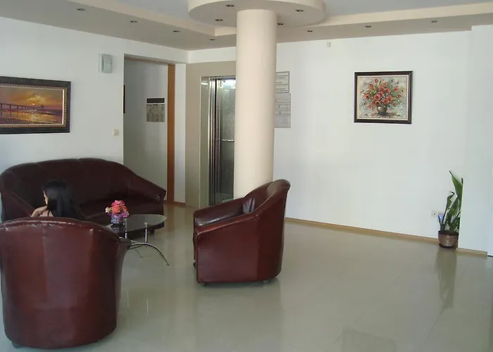 Astra Ξενοδοχείο Ράβντα